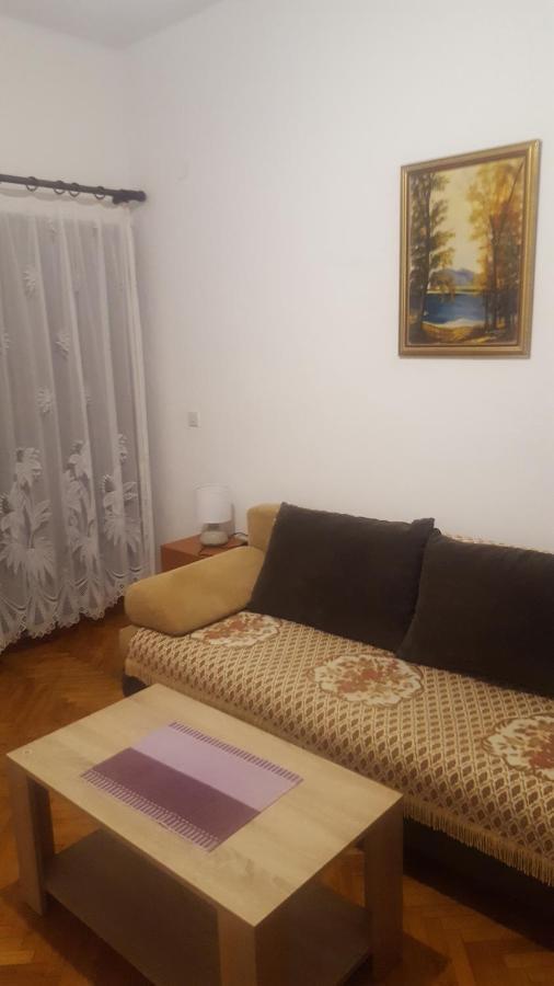 Apartments Miki Bar Bagian luar foto